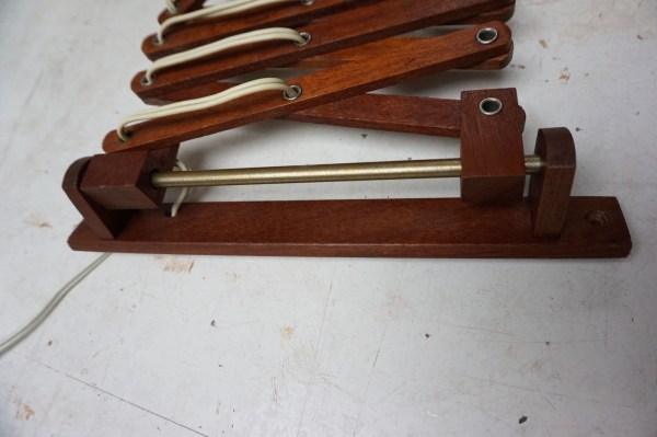 schaarlamp-uitschuifbare-wandlamp-retro-teak-houten-vintage-scissor-wall-lamp-Deens-Danish-1970s-mid-century-00004