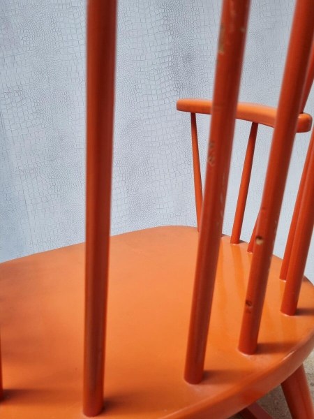 schommelstoel-houten-retro-vintage-rocking-chair-spijlen-pastoe-nesto-stijl-00005