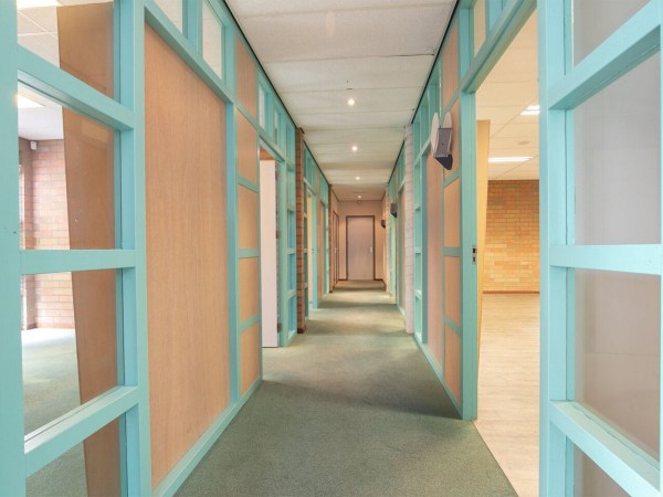 te-koop-huis-pand-groot-gezin-werken-wonen-atelier-galerie-expositieruimte-kantoorruimte-praktijk-aan-huis-zeeland_11