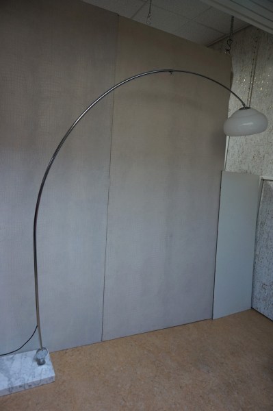 vintage-booglamp-retro-arclamp-jaren-80-Italiaans-wit-marmeren-voet-chrome-04