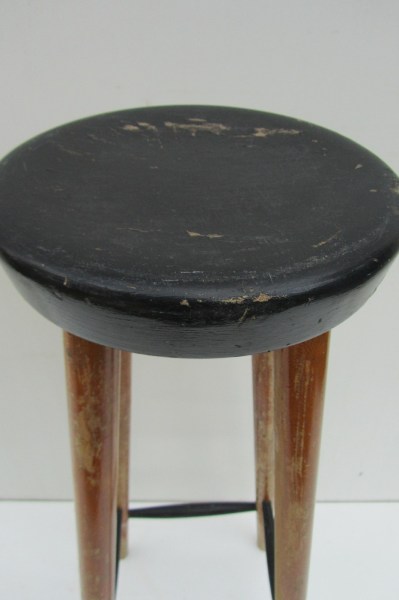 vintage-hoge-houten-barkruk-zwarte-zitting-barstool-hocker-stool-wooden-00002