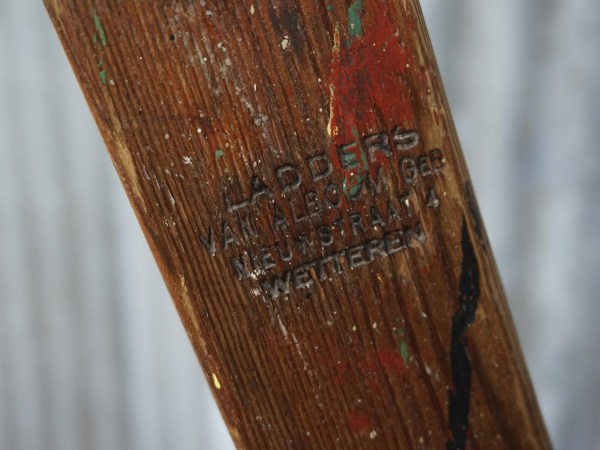 vintage-houten-dubbele-ladder-industrieel-schildersladder-glazenwasser-wooden-échelle-double-Alboom-Wetteren