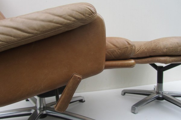 vintage-leren-fauteuil-poef-voetenbank-lounge-swivel-chair-ottoman-midcentury-modern-leather-patina-cognac