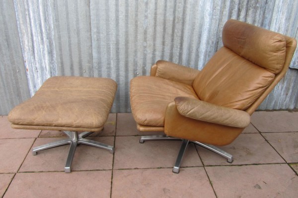 vintage-leren-fauteuil-poef-voetenbank-lounge-swivel-chair-ottoman-midcentury-modern-leather-patina-cognac