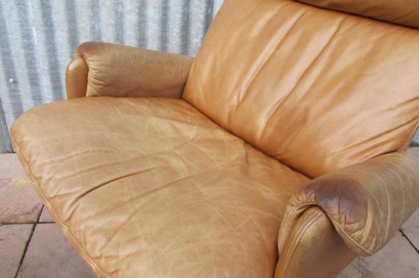 vintage-leren-fauteuil-poef-voetenbank-lounge-swivel-chair-ottoman-midcentury-modern-leather-patina-cognac