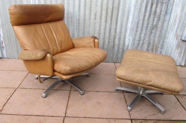 vintage-leren-fauteuil-poef-voetenbank-lounge-swivel-chair-ottoman-midcentury-modern-leather-patina-cognac