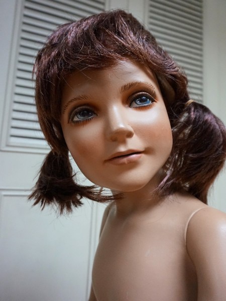 vintage-mannequin-child-girl-shop-winkel-display-etalagepop-paspop-kinder-meisje-jaren-50-60-00029