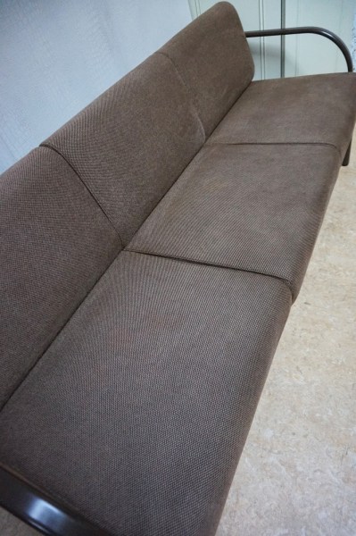 vintage-retro-bruin-bank-3-zits-wachtkamerbank-stalen-frame-metal-three-seat-sofa-brown-fabric-14
