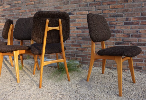Scandinavische-vintage-stoelen-chairs-Scandinavian-dining-chairs