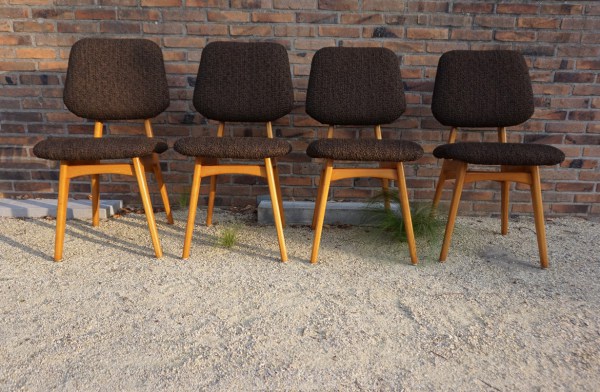 Scandinavische-vintage-stoelen-chairs-Scandinavian-dining-chairs