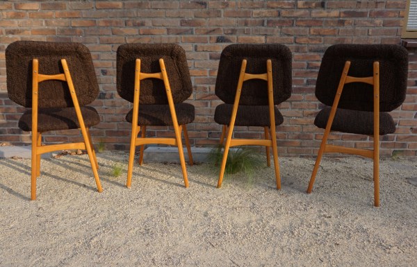 Scandinavische-vintage-stoelen-chairs-Scandinavian-dining-chairs