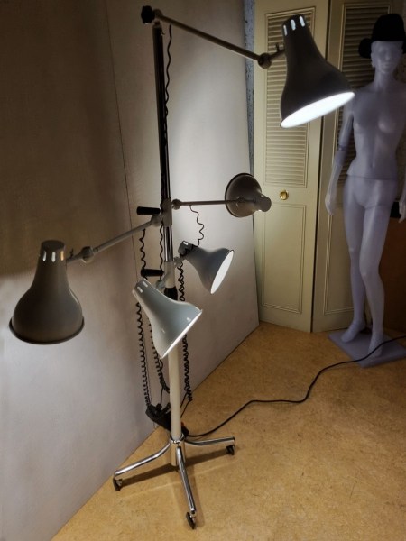 vintage-staande-lamp-industriele-fotostudio-fotolamp-loft-fotografo-space-age-workshop-floorlamp-fotographic-studio-00003