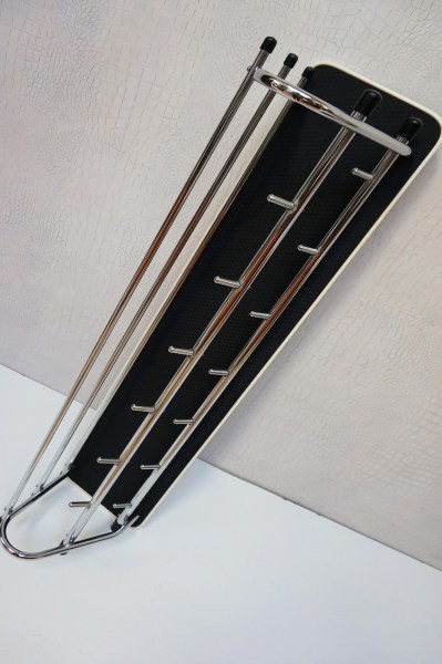vintage-wand-kapstok-retro-sixties-hoeden-rek-chrome-zwart-wit-wandkapstok-buisframe-wall-coat-rack-hat