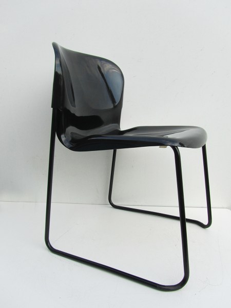 3 zwarte retro design stoelen Gerd Lange Drabert