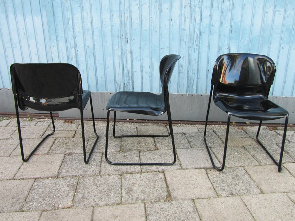 3 zwarte retro design stoelen Gerd Lange Drabert