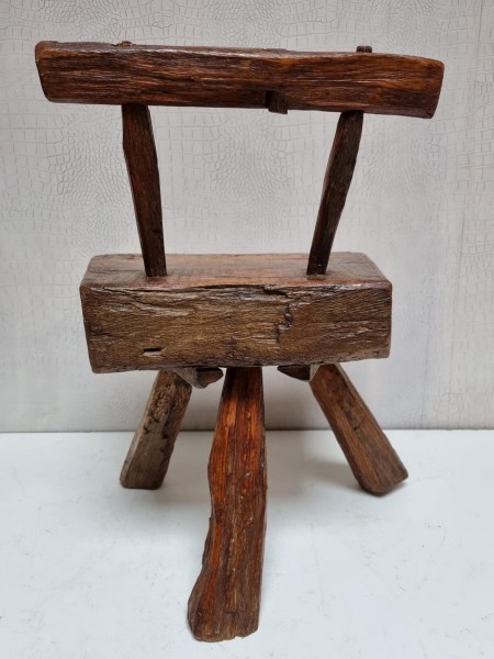 wabi-sabi-kinder-stoeltje-primitief-doorleefde-patine-handmade-small-chair-children-rustic-weathered-00004