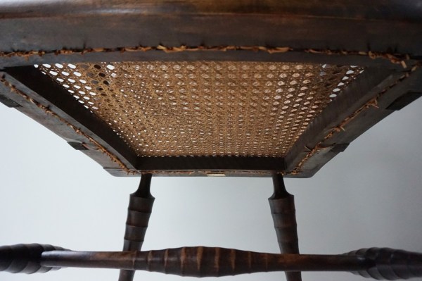 webbing-rotan-armstoel-springbok-antilope-hoorns-rattan-vintage-armchair-00002