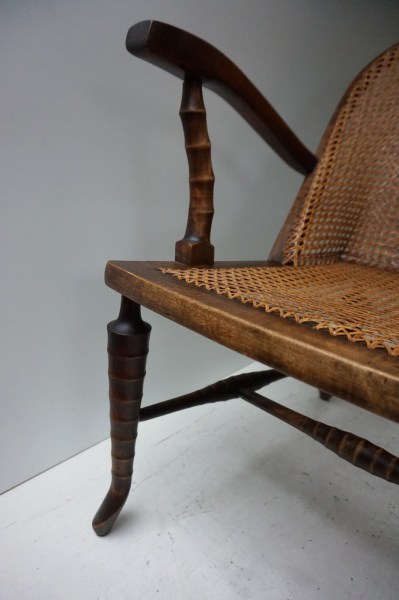 webbing-rotan-armstoel-springbok-antilope-hoorns-rattan-vintage-armchair-00003