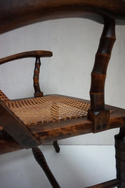 webbing-rotan-armstoel-springbok-antilope-hoorns-rattan-vintage-armchair-00012