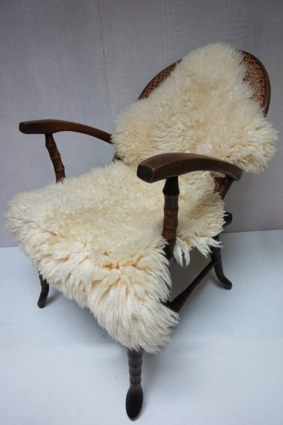 webbing-rotan-armstoel-springbok-antilope-hoorns-rattan-vintage-armchair-00015