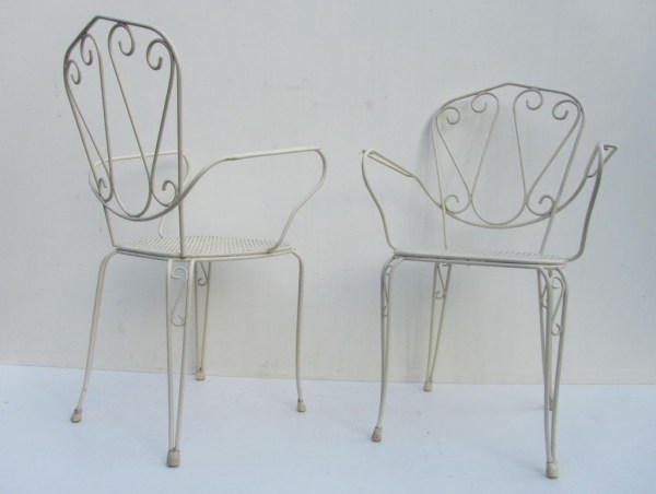 Witte, brocante, ijzeren, armstoelen