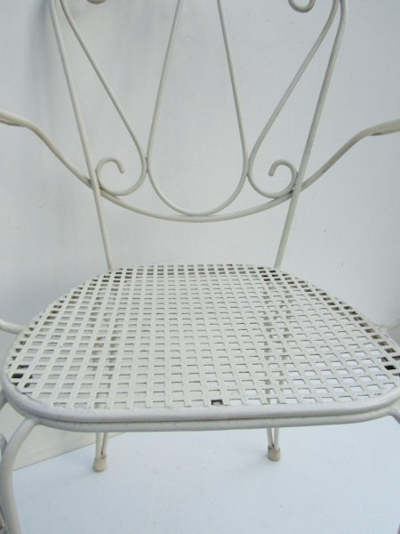 Witte, brocante, ijzeren, armstoelen