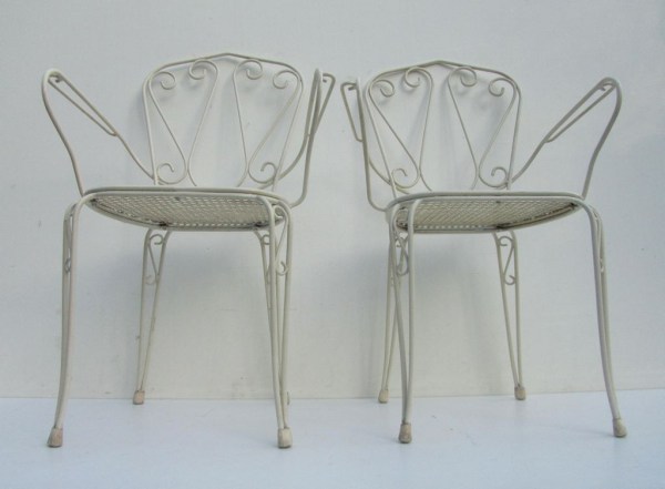 Witte, brocante, ijzeren, armstoelen